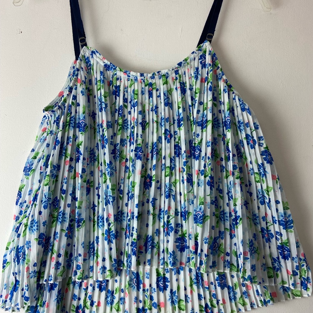 Abercrombie & Fitch Floral Adjustable Strap Floral Tank Top SzS (sku241) - Picture 5 of 8